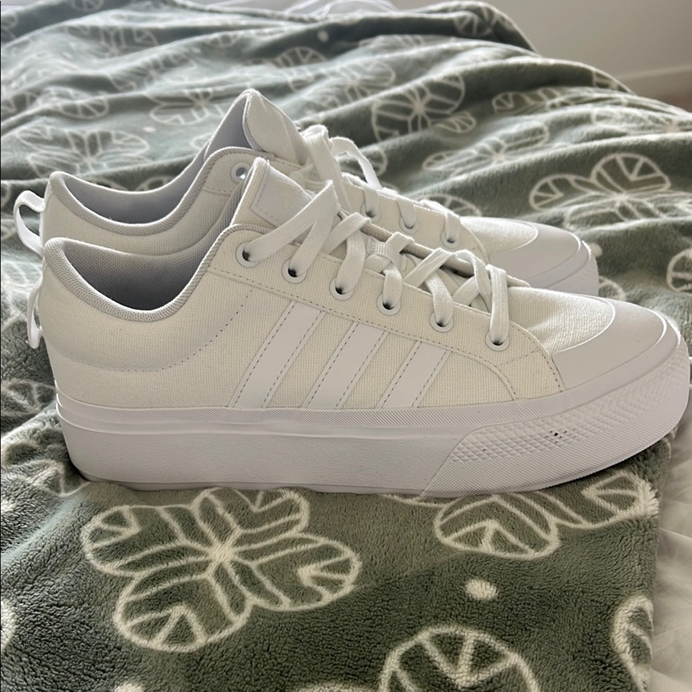 White Adidas Sneakers Platform